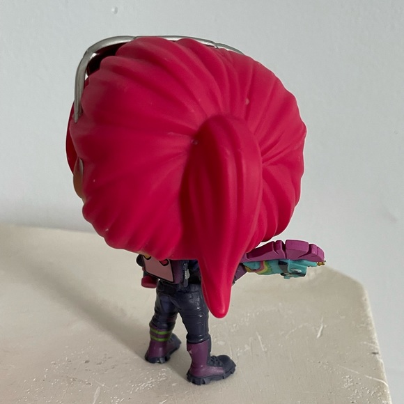 Funko POP Bundle Fortnite Games Brite Bomber #427 & Zoey Pocket Pop Keychain NIB - Picture 4 of 7